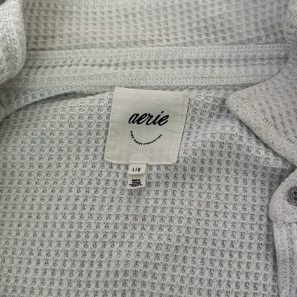 white button up - Picture 3 of 3